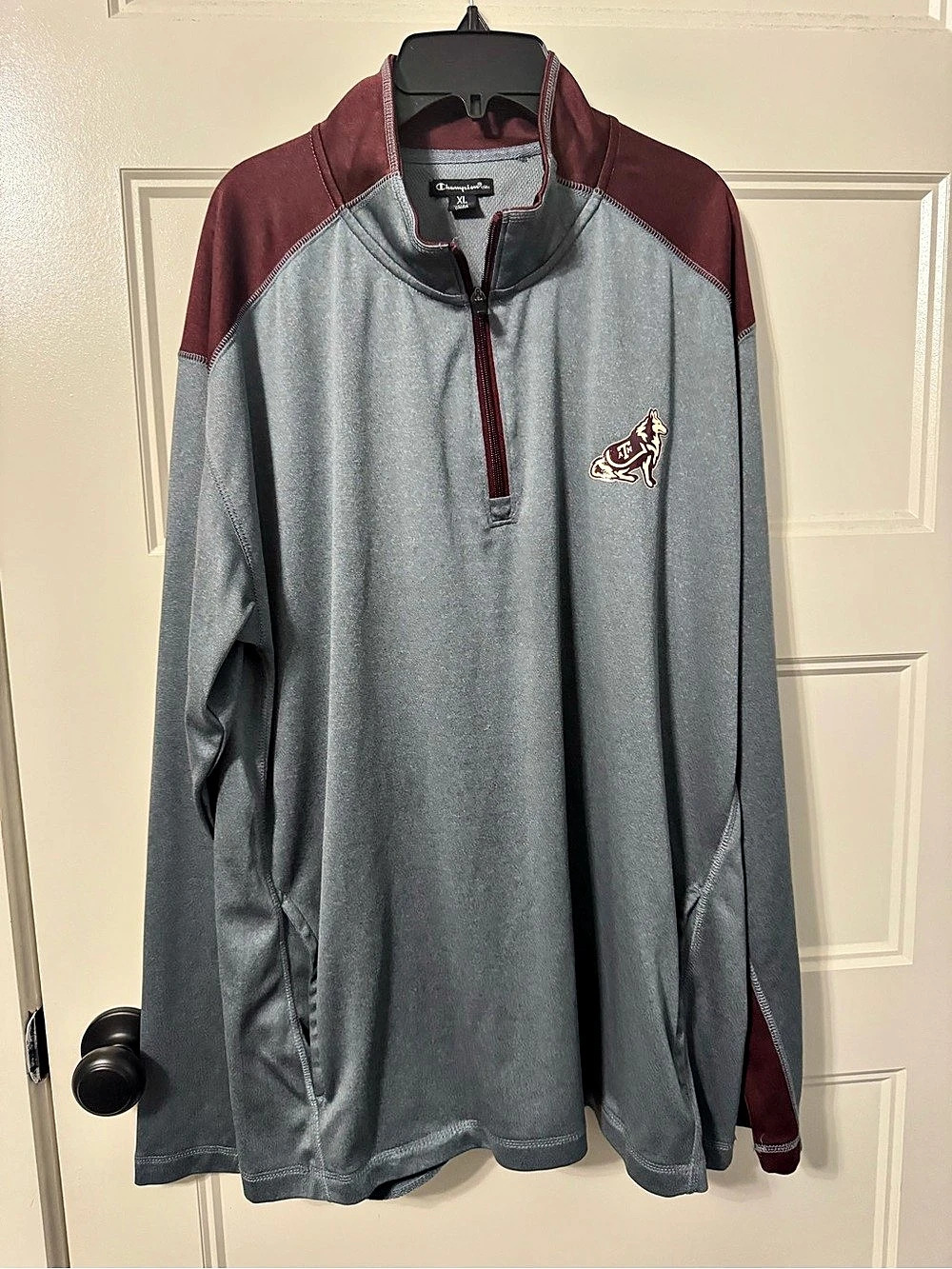 Champion Elite Texas A&M quarter-zip pullover Gray & Burgundy XL Quarter-Zip NWT